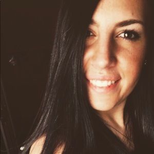 Meet your Posher, Brooke